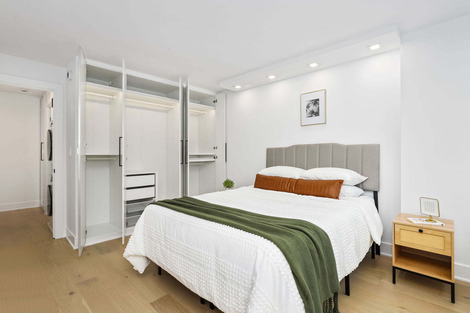 1560 N Sandburg Terrace Unit: 2603J