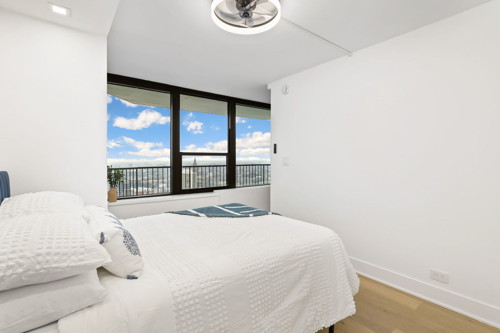 1560 N Sandburg Terrace Unit: 2603J