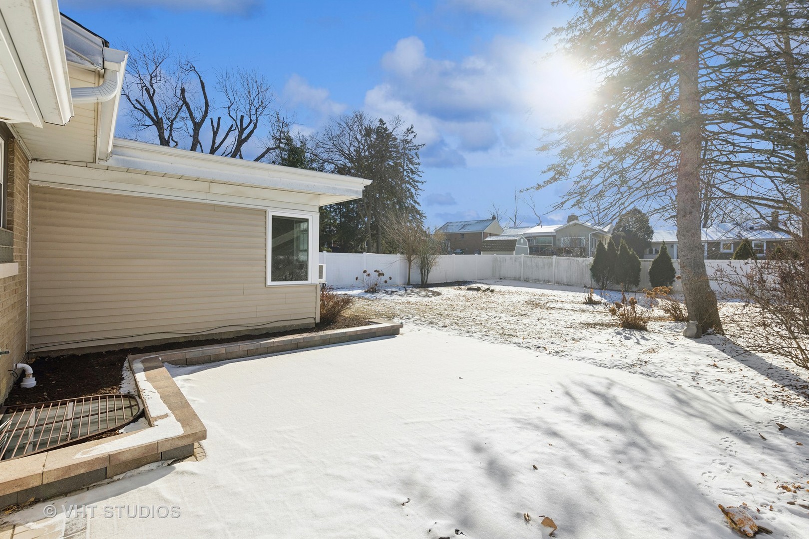 143 W Washington Boulevard