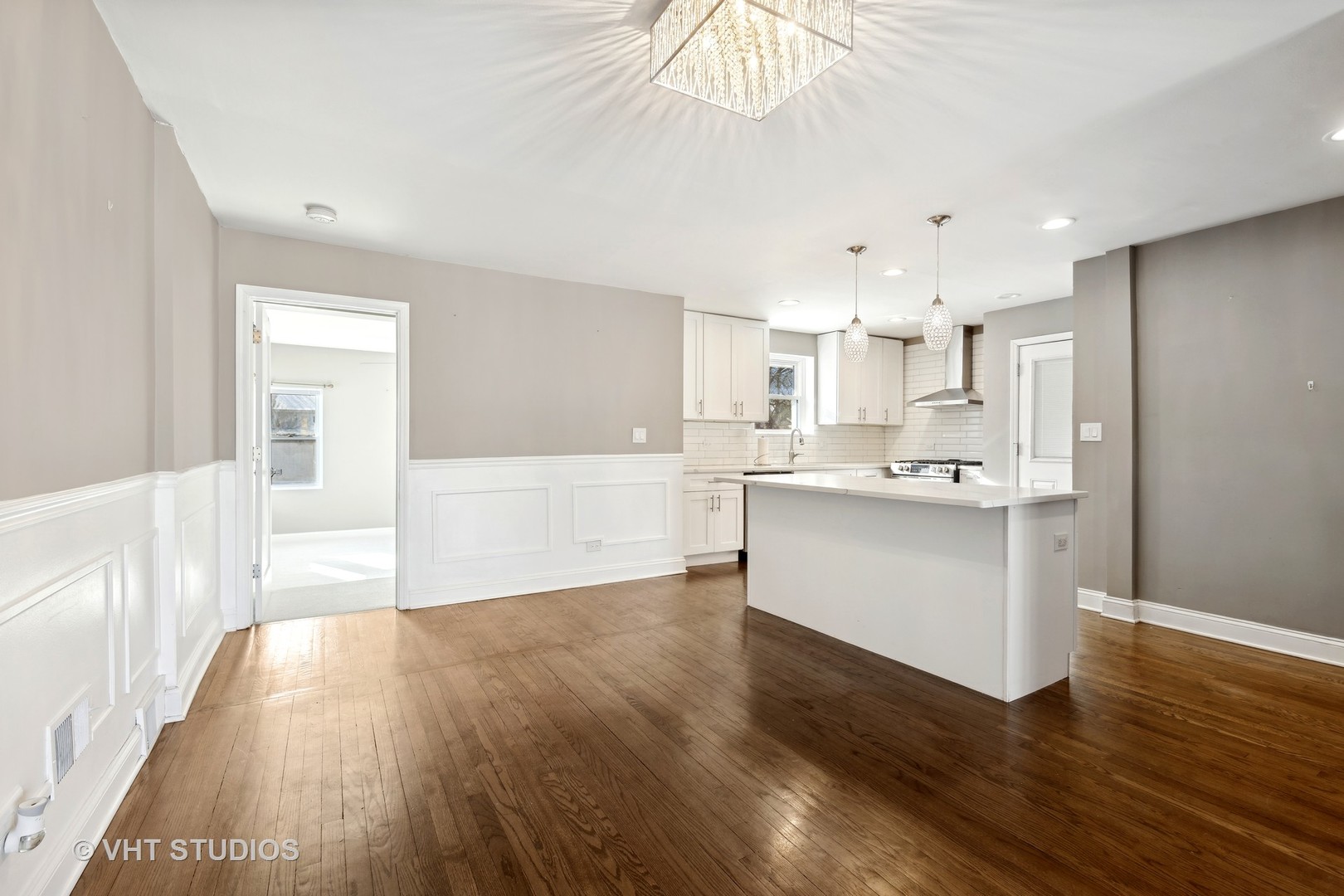 143 W Washington Boulevard