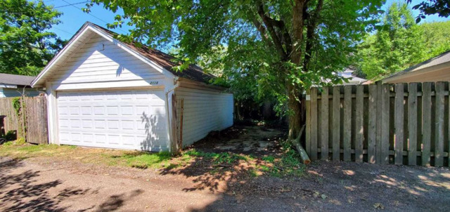 2118 Noyes Street Unit: 1