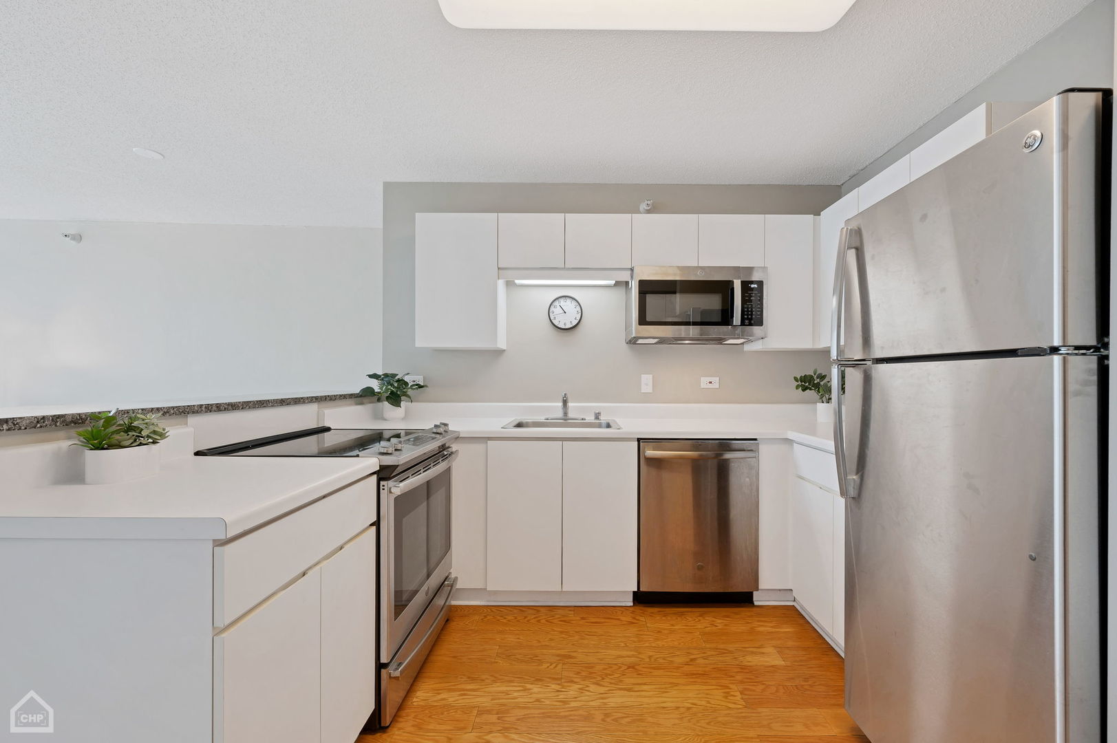 2 E Erie Street Unit: 1401