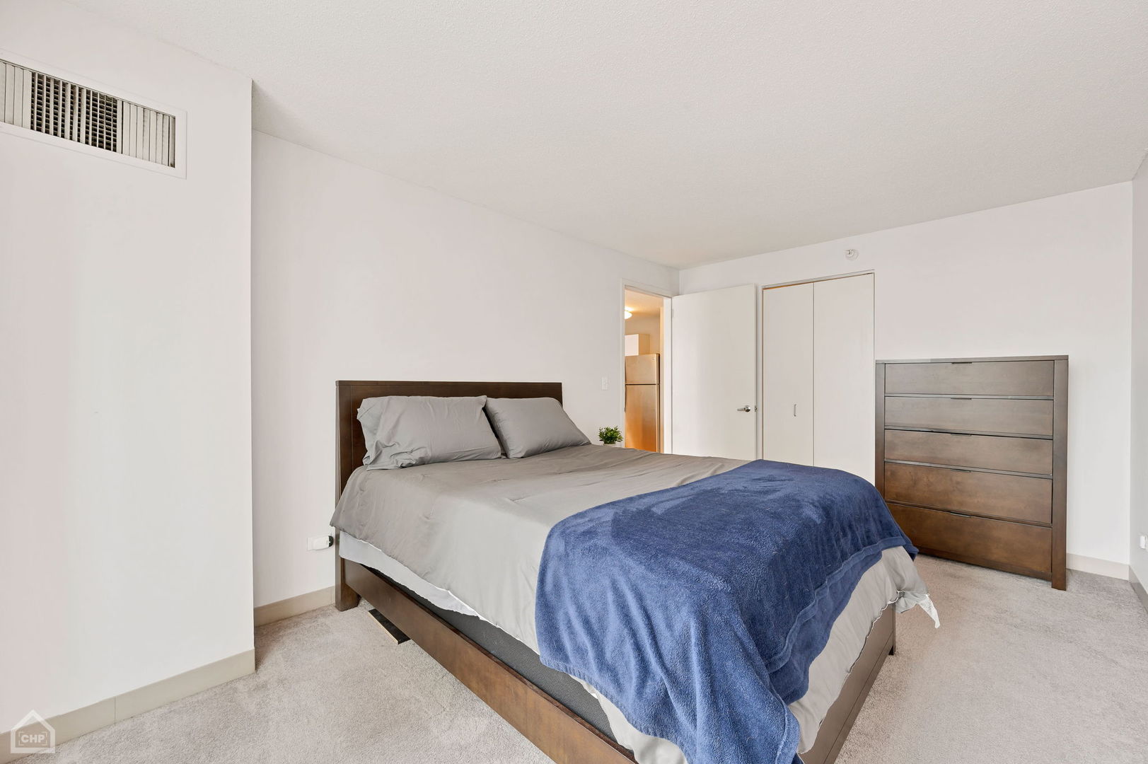 2 E Erie Street Unit: 1401
