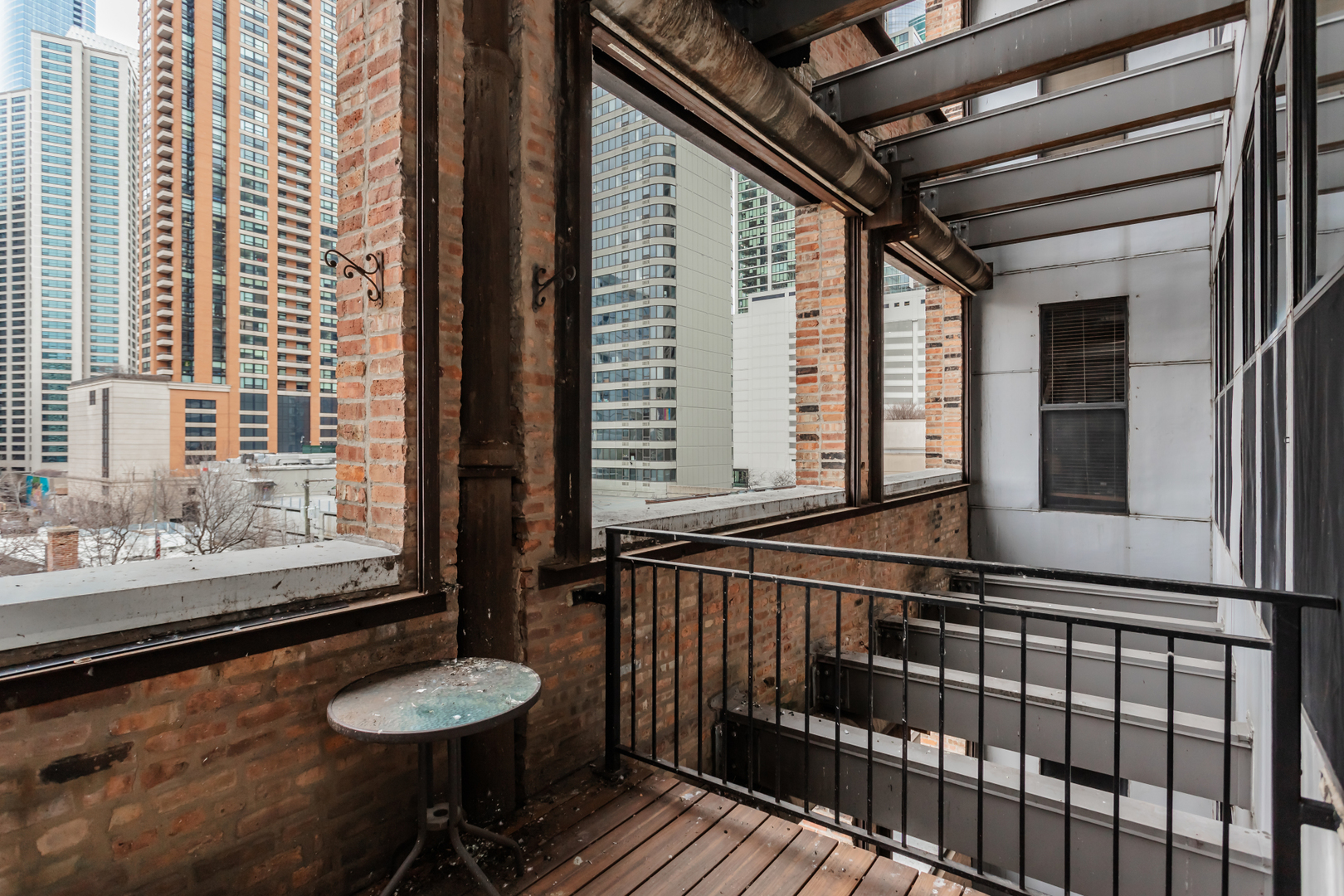 1243 S WABASH Avenue Unit: 403