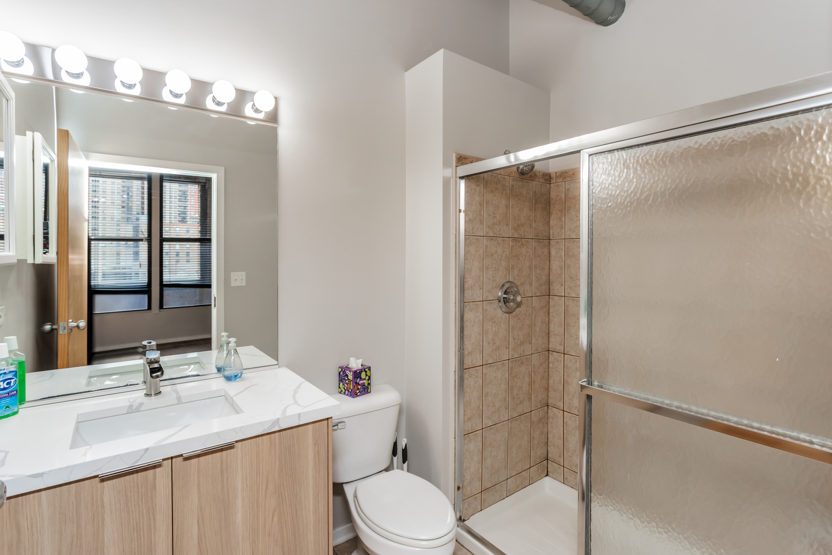 1243 S WABASH Avenue Unit: 403