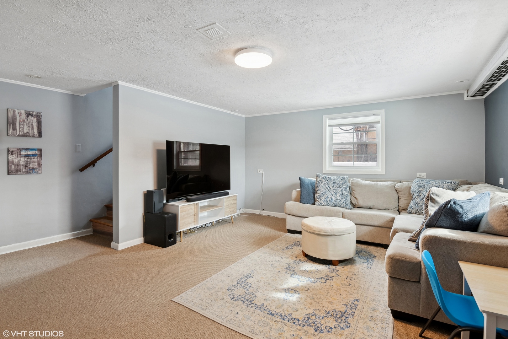 5837 Capri Lane