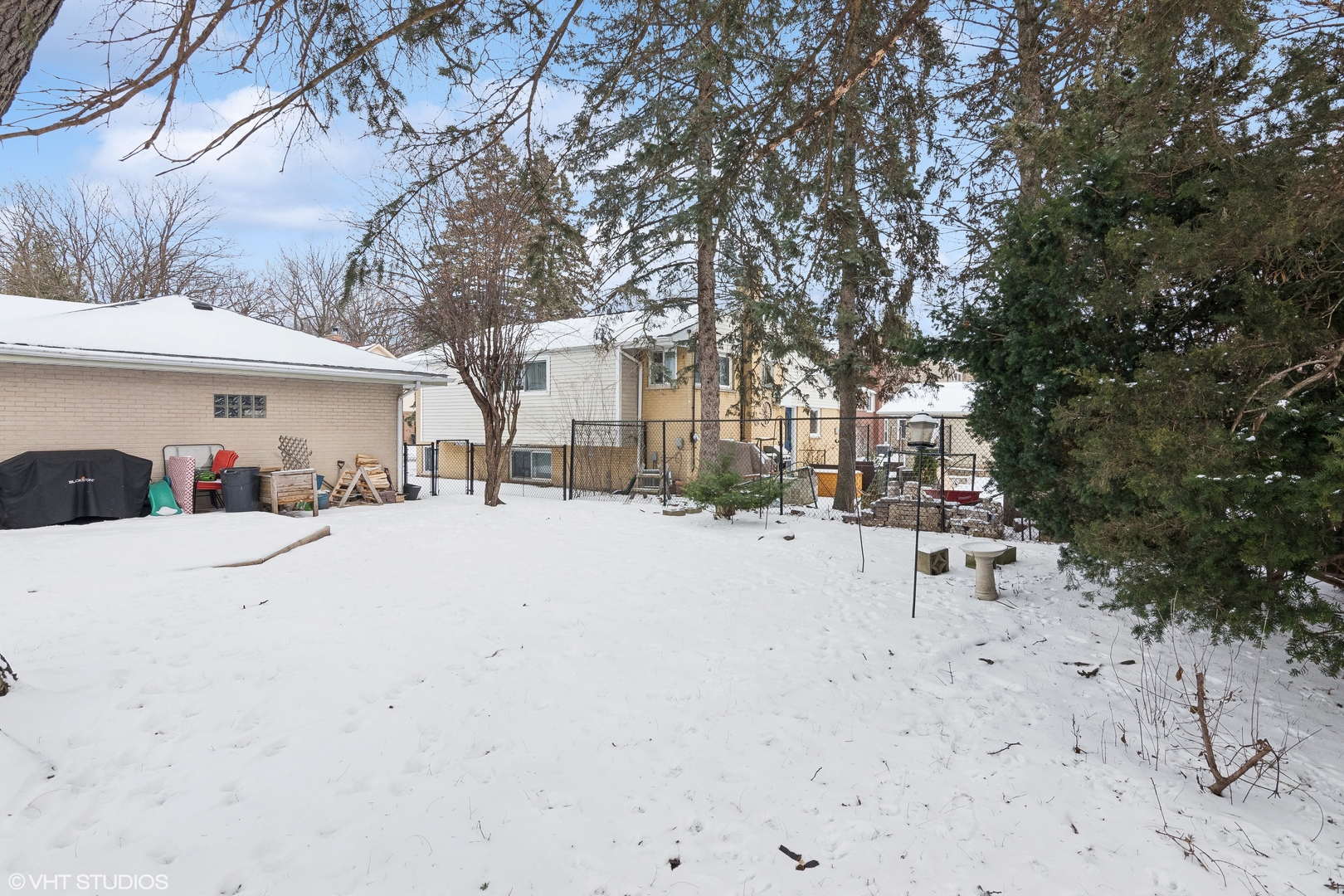 5837 Capri Lane