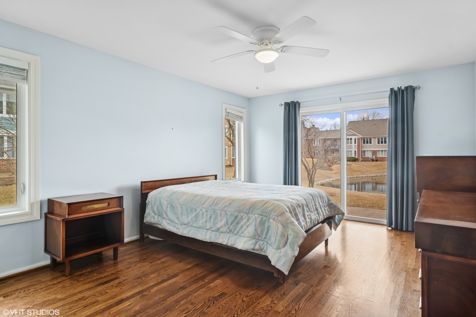 1537 N Kendal Court