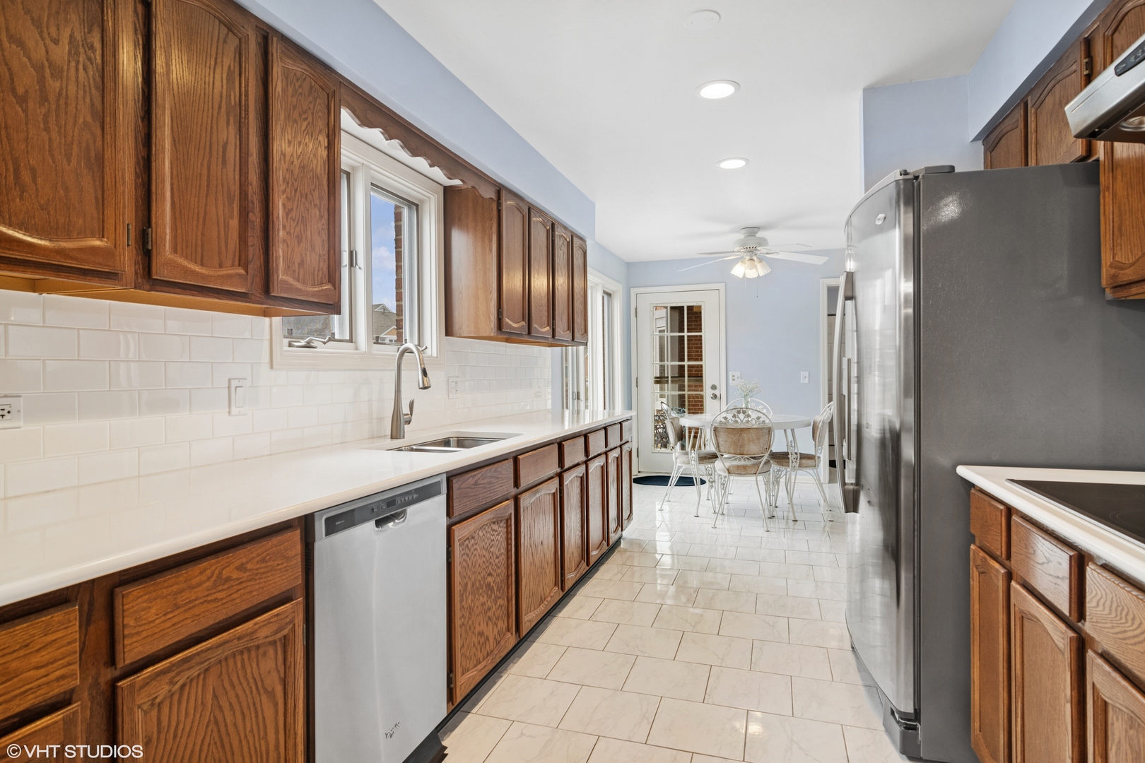 1537 N Kendal Court