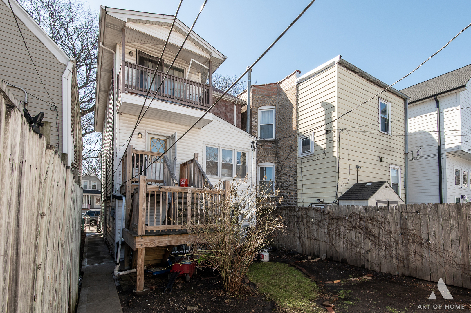 2432 W CARMEN Avenue