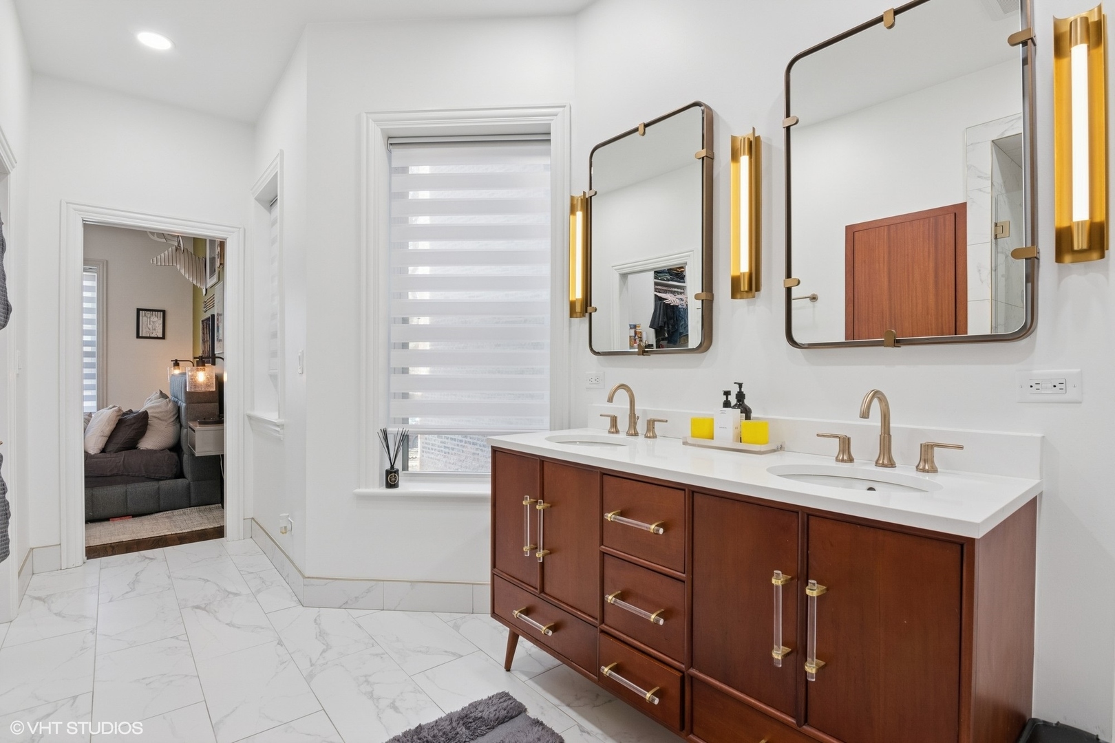 1650 W Rascher Avenue Unit: 1W