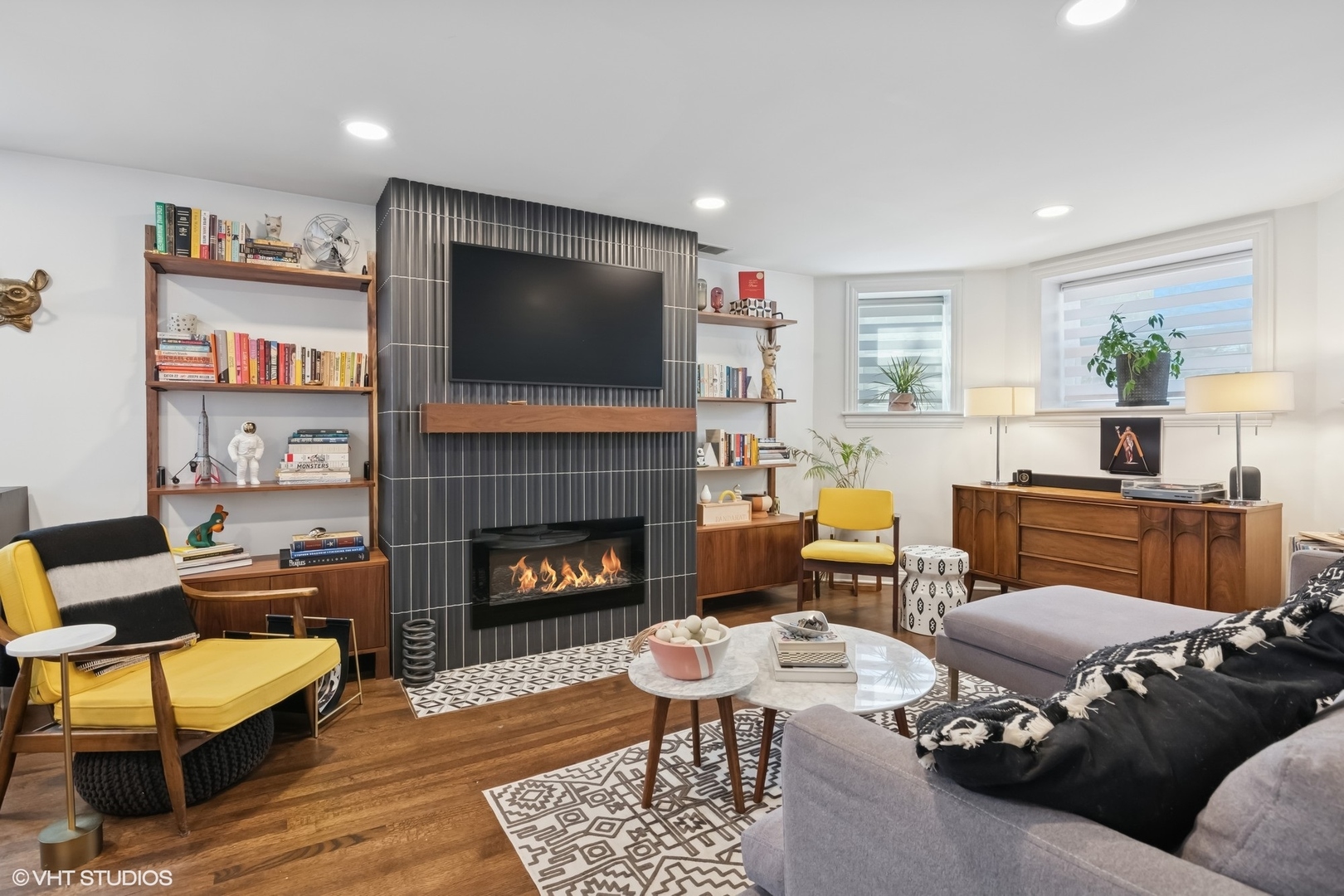 1650 W Rascher Avenue Unit: 1W