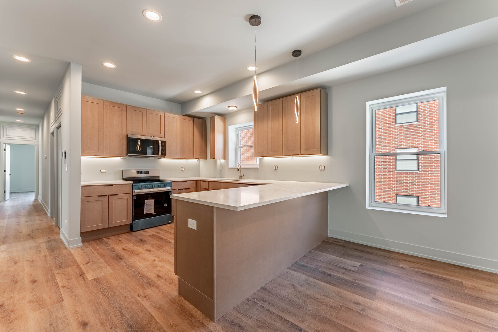 4716 N Winthrop Avenue Unit: 2