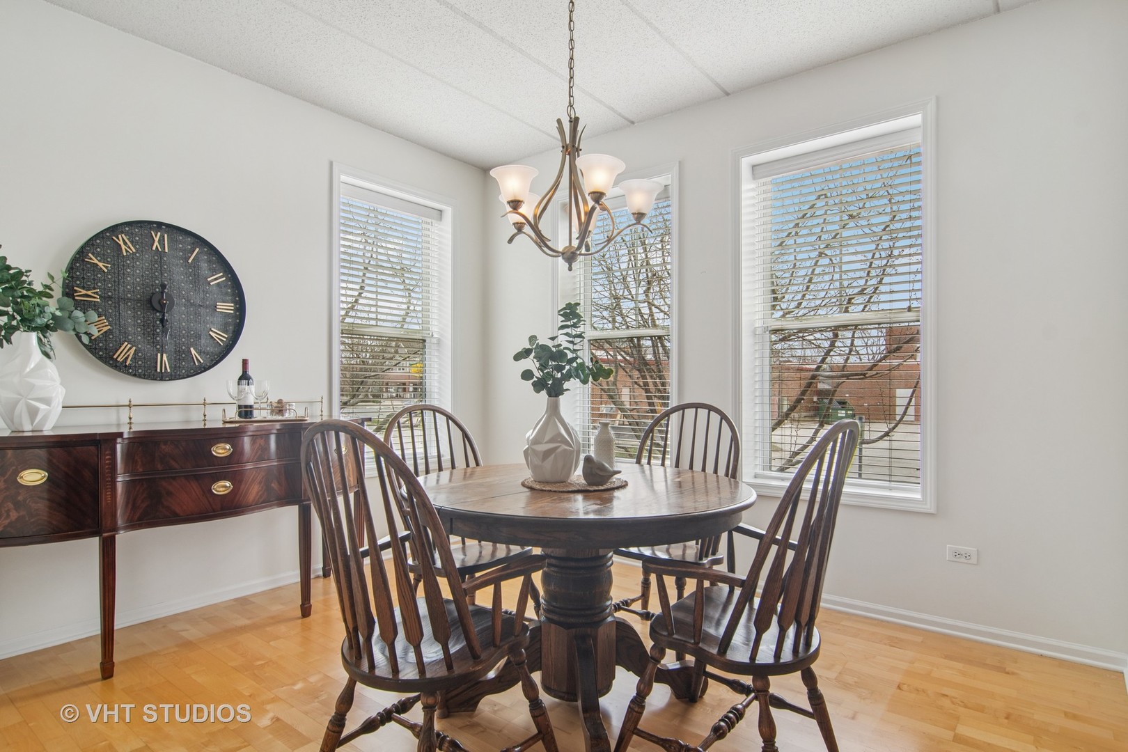 132 W Johnson Street Unit: 104