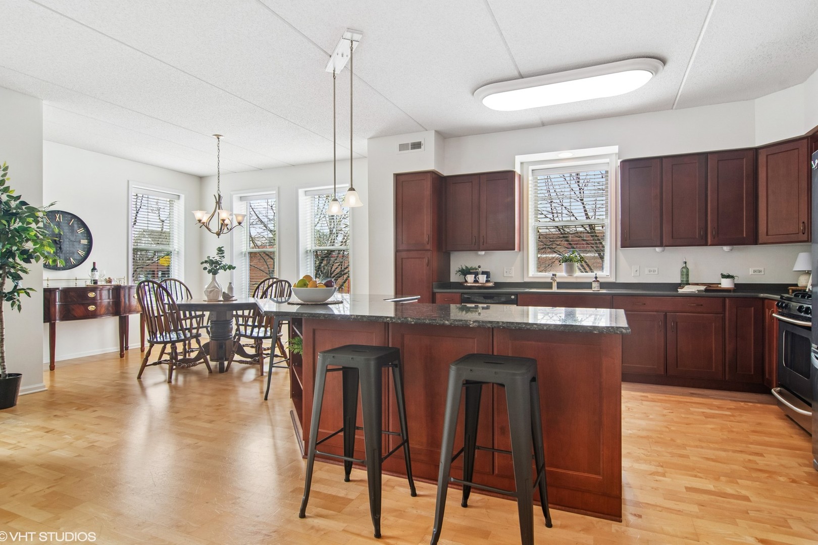 132 W Johnson Street Unit: 104