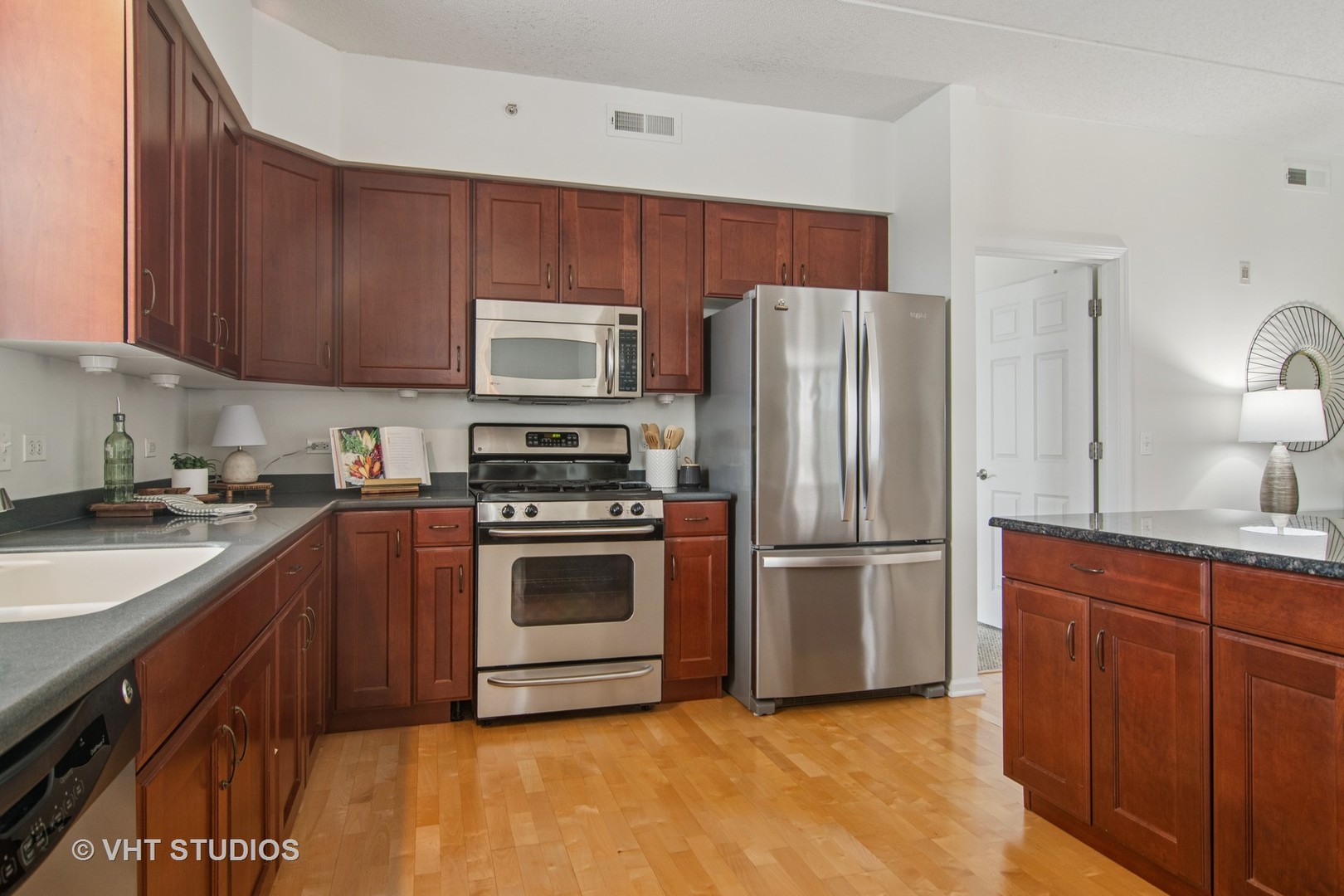 132 W Johnson Street Unit: 104