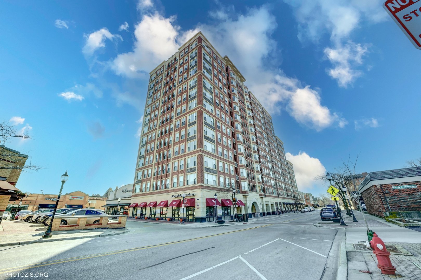 77 S Evergreen Avenue Unit: 805