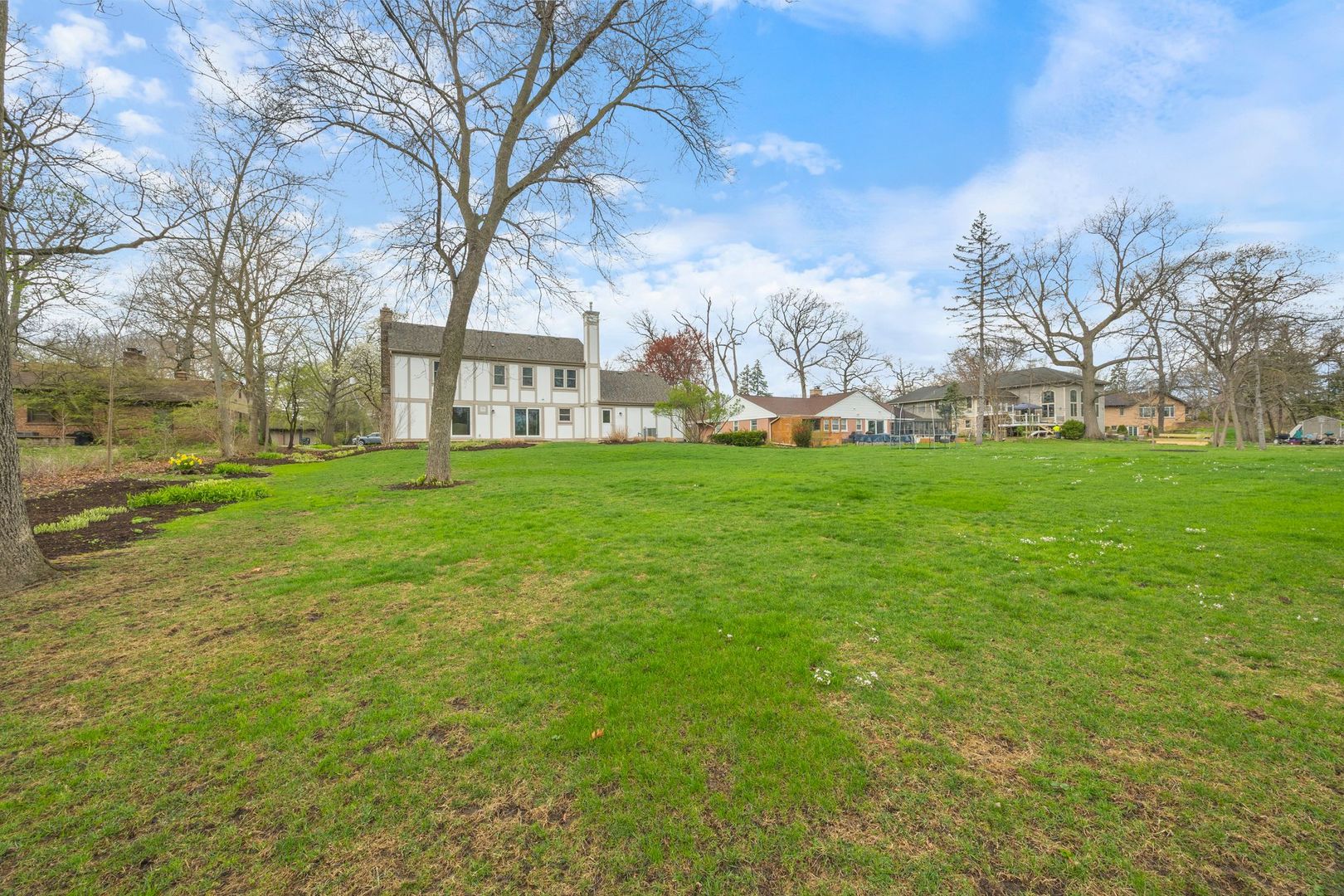 2089 Linden Lane