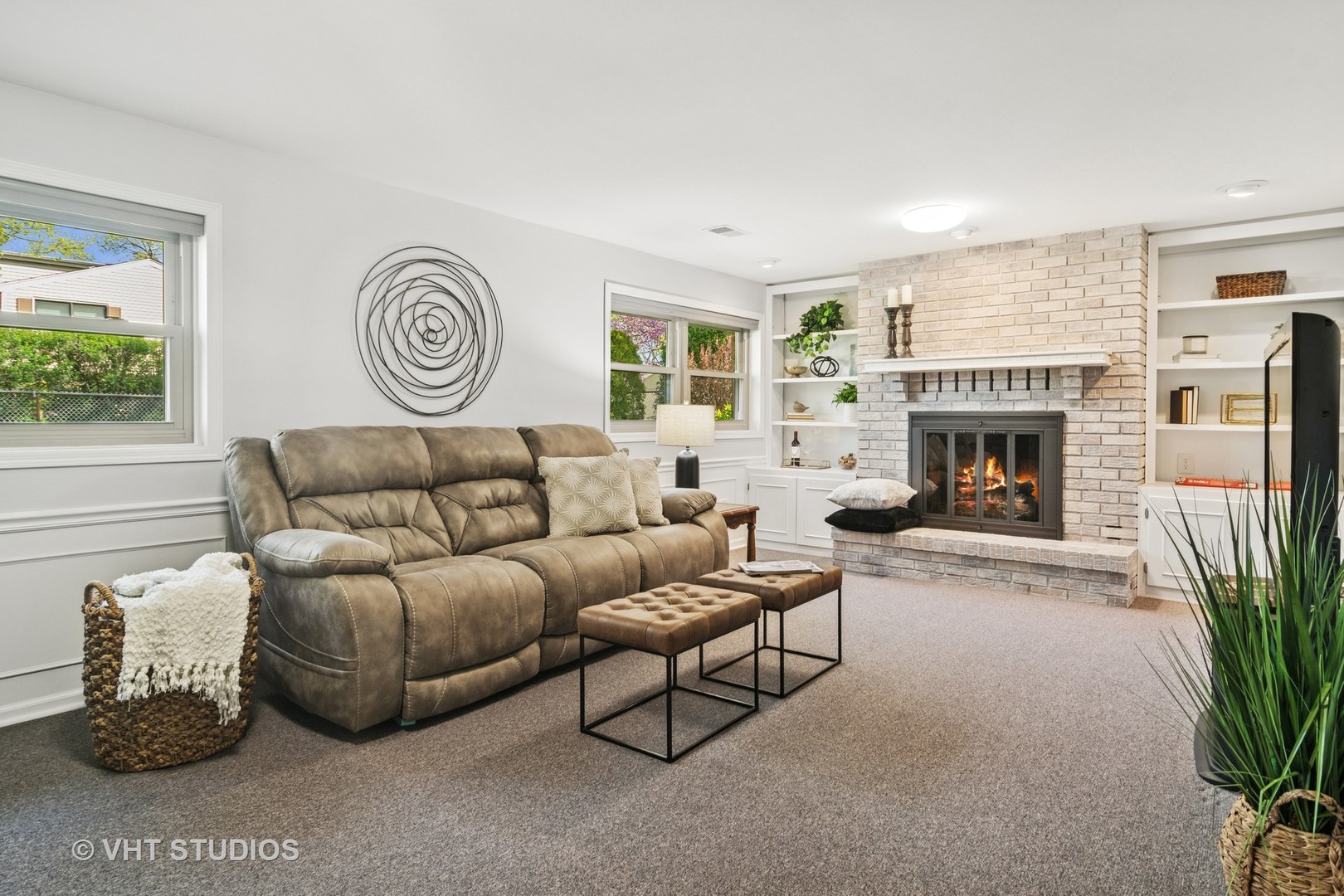 3041 N Huntington Drive