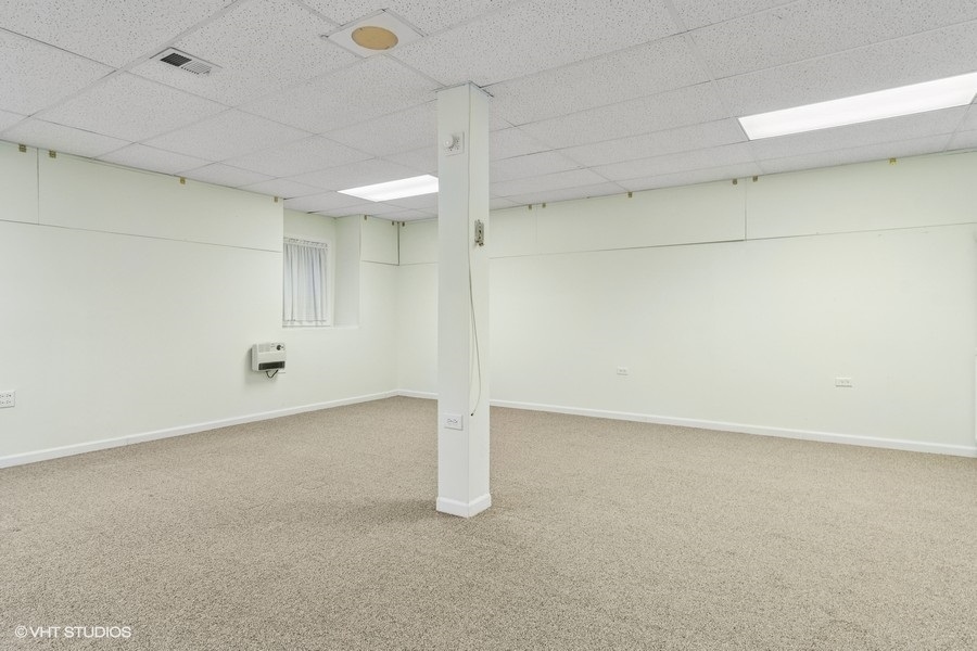 3041 N Huntington Drive