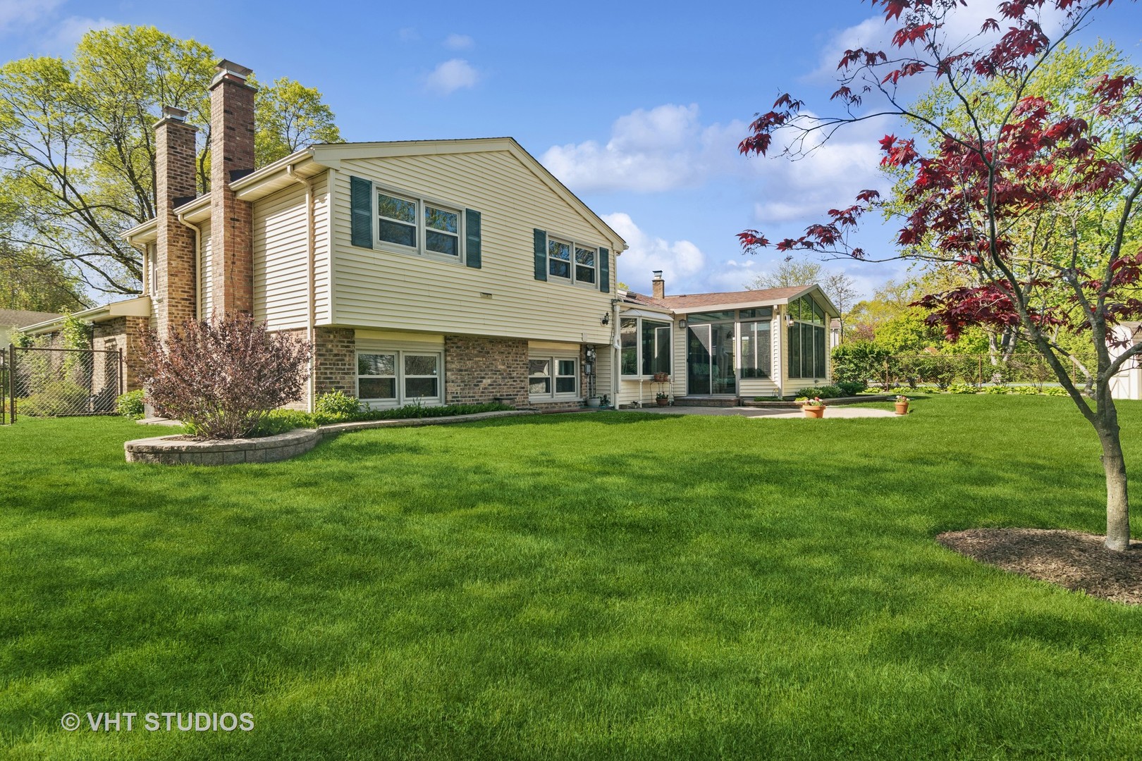 3041 N Huntington Drive