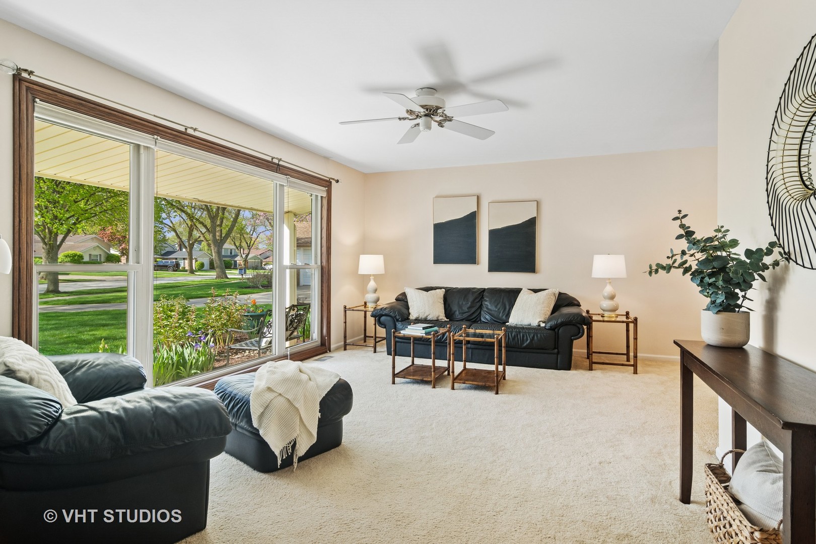 3041 N Huntington Drive