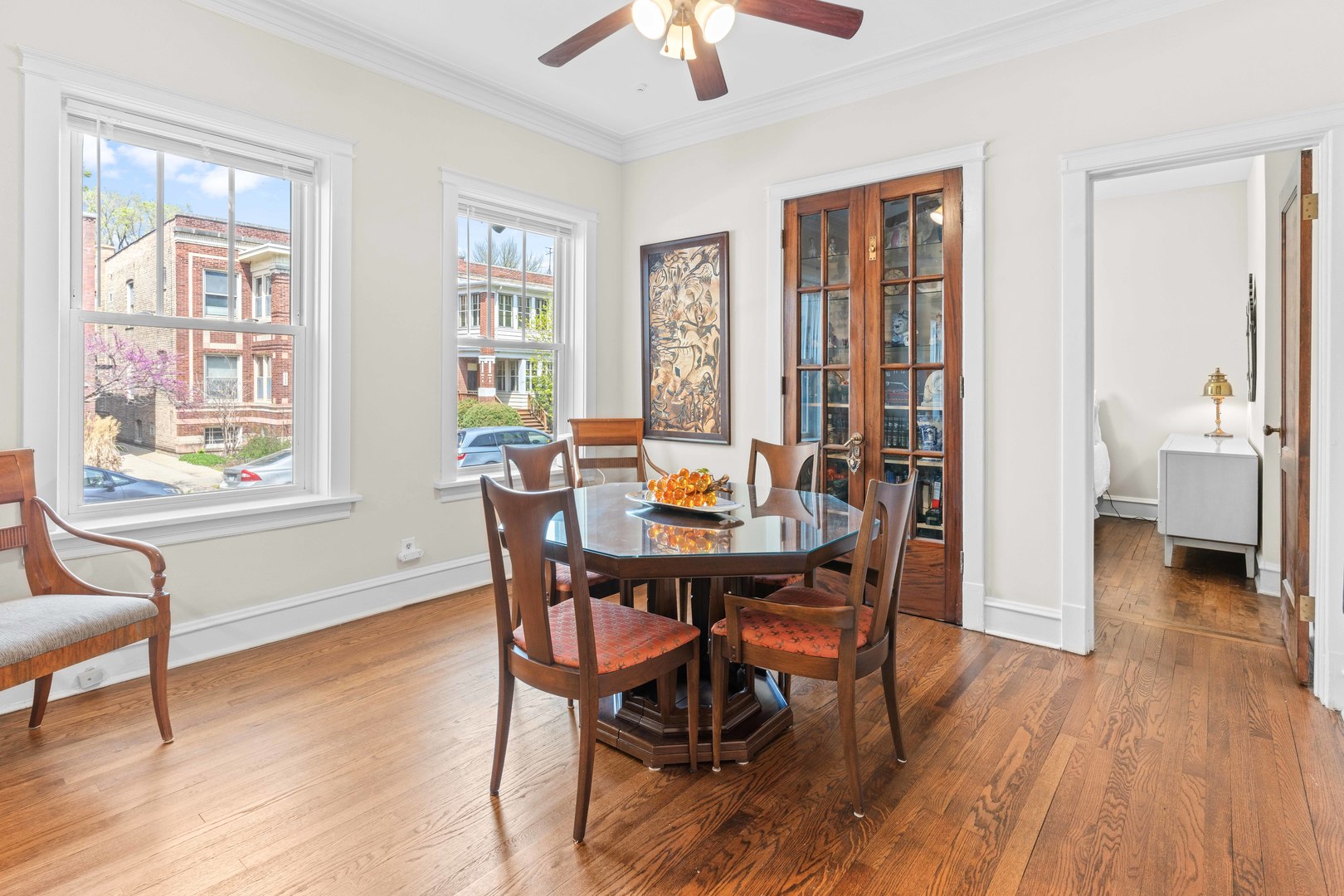 1253 W Elmdale Avenue Unit: 1E