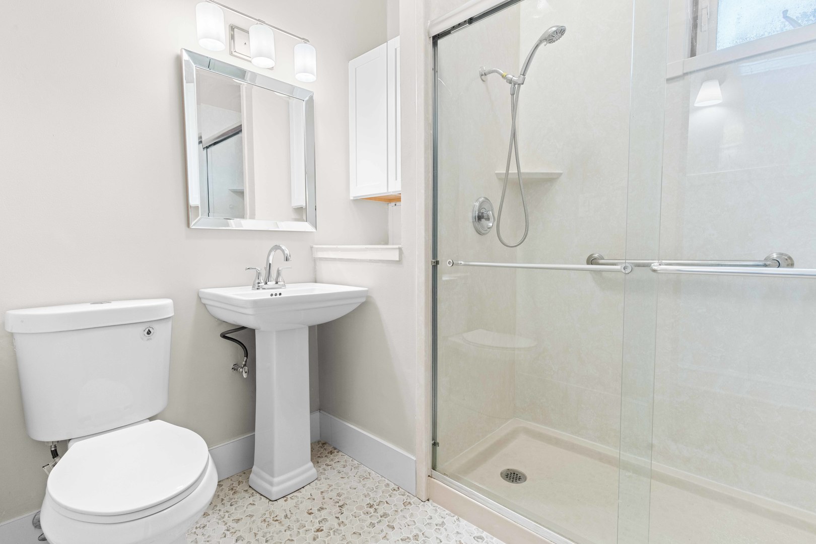 1253 W Elmdale Avenue Unit: 1E