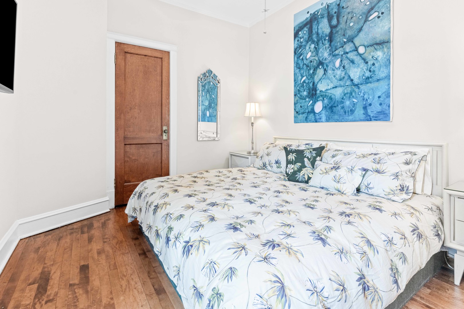1253 W Elmdale Avenue Unit: 1E