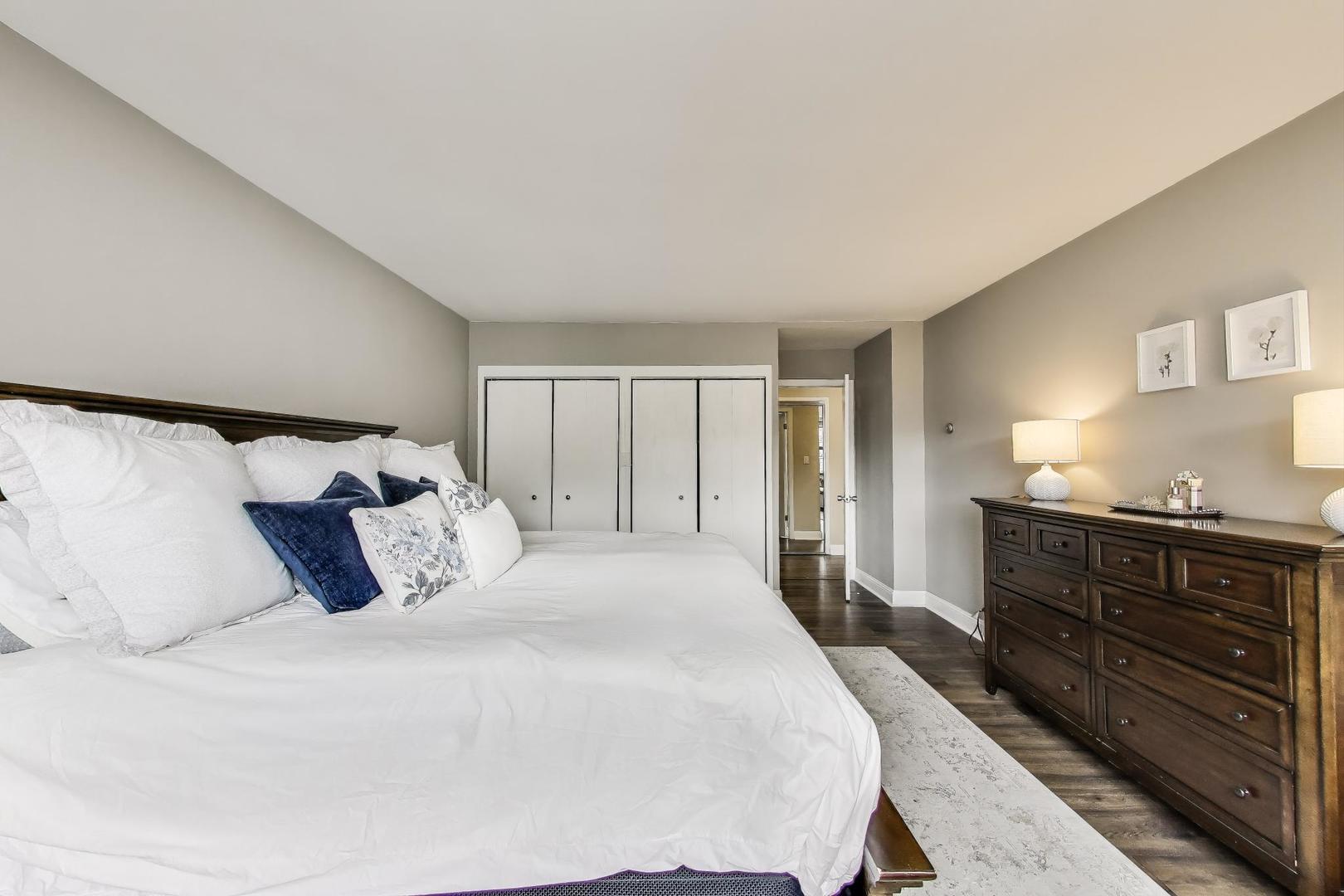 1445 N State Parkway Unit: 1302