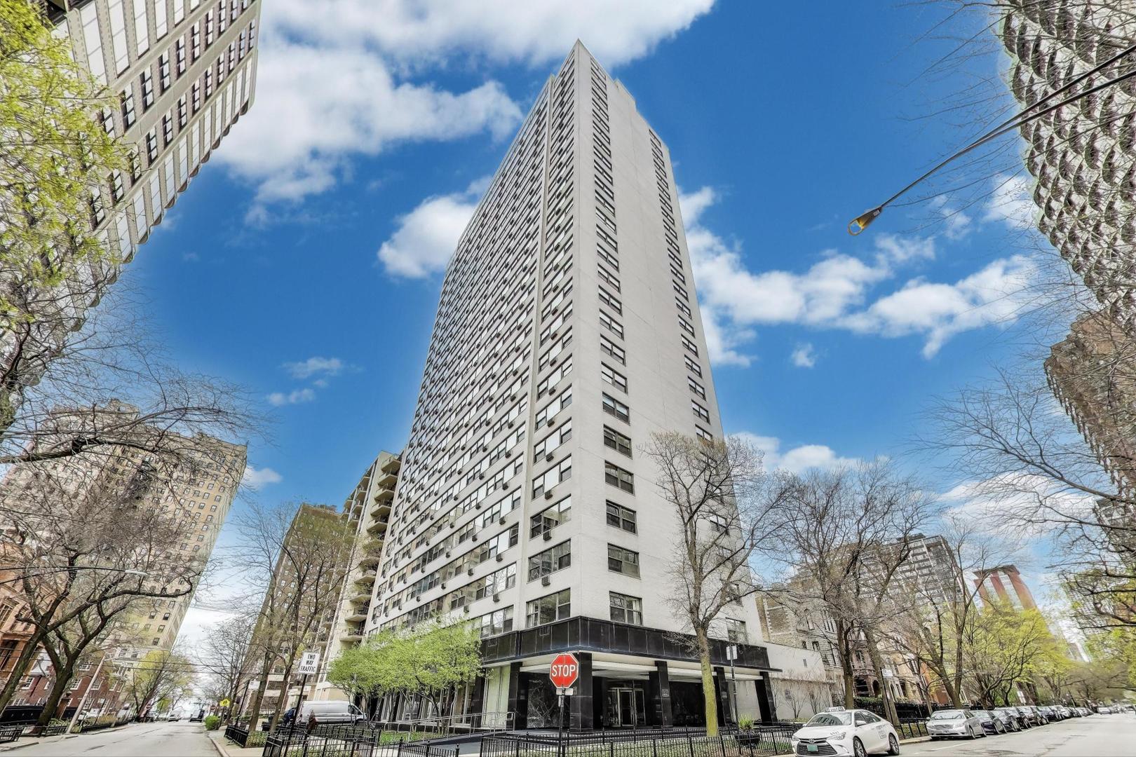 1445 N State Parkway Unit: 1302