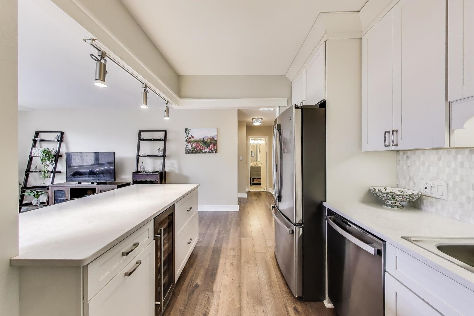 1445 N State Parkway Unit: 1302
