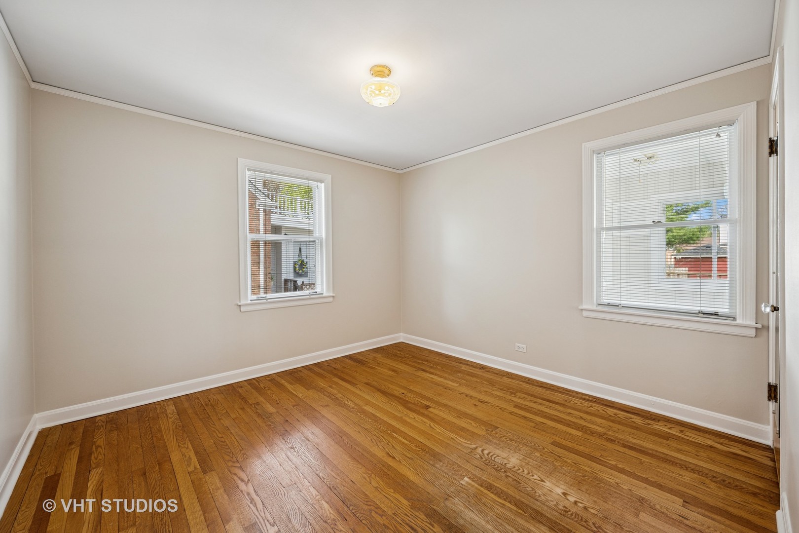 439 S Evergreen Avenue