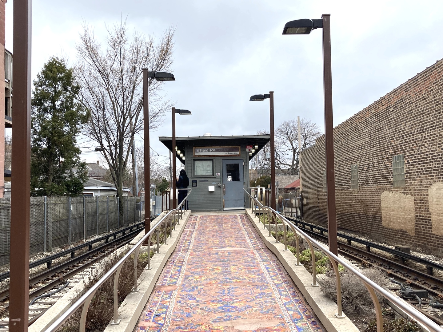 4614 N Sacramento Avenue Unit: 3