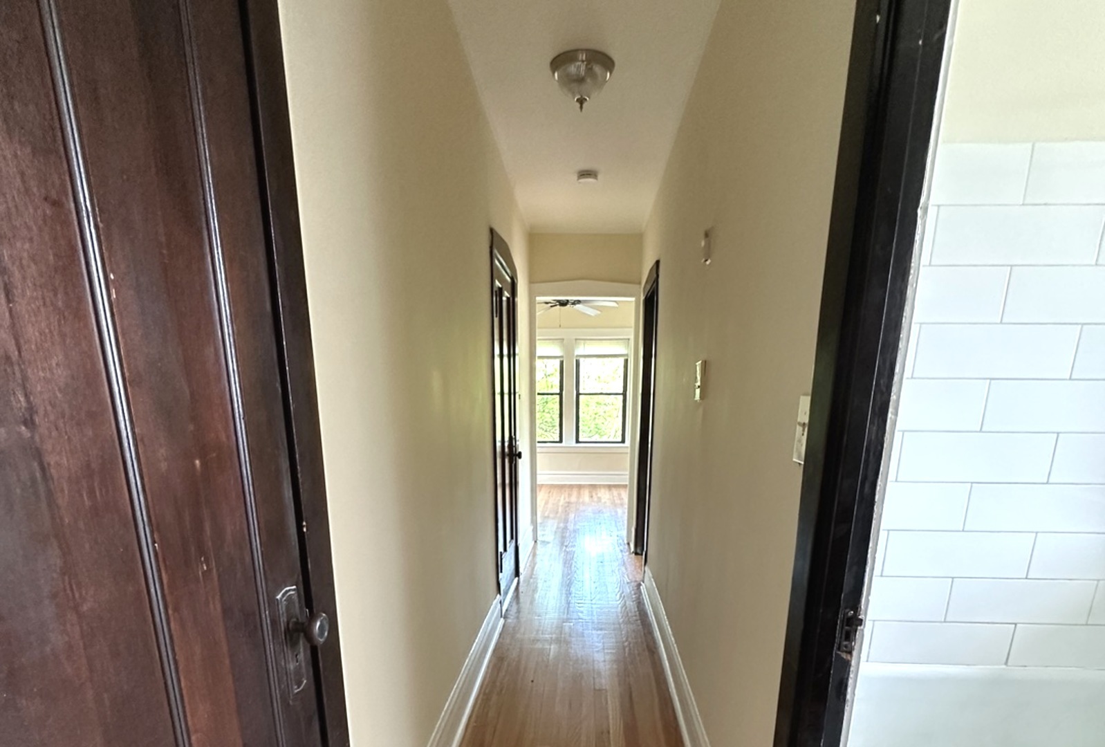 4614 N Sacramento Avenue Unit: 3