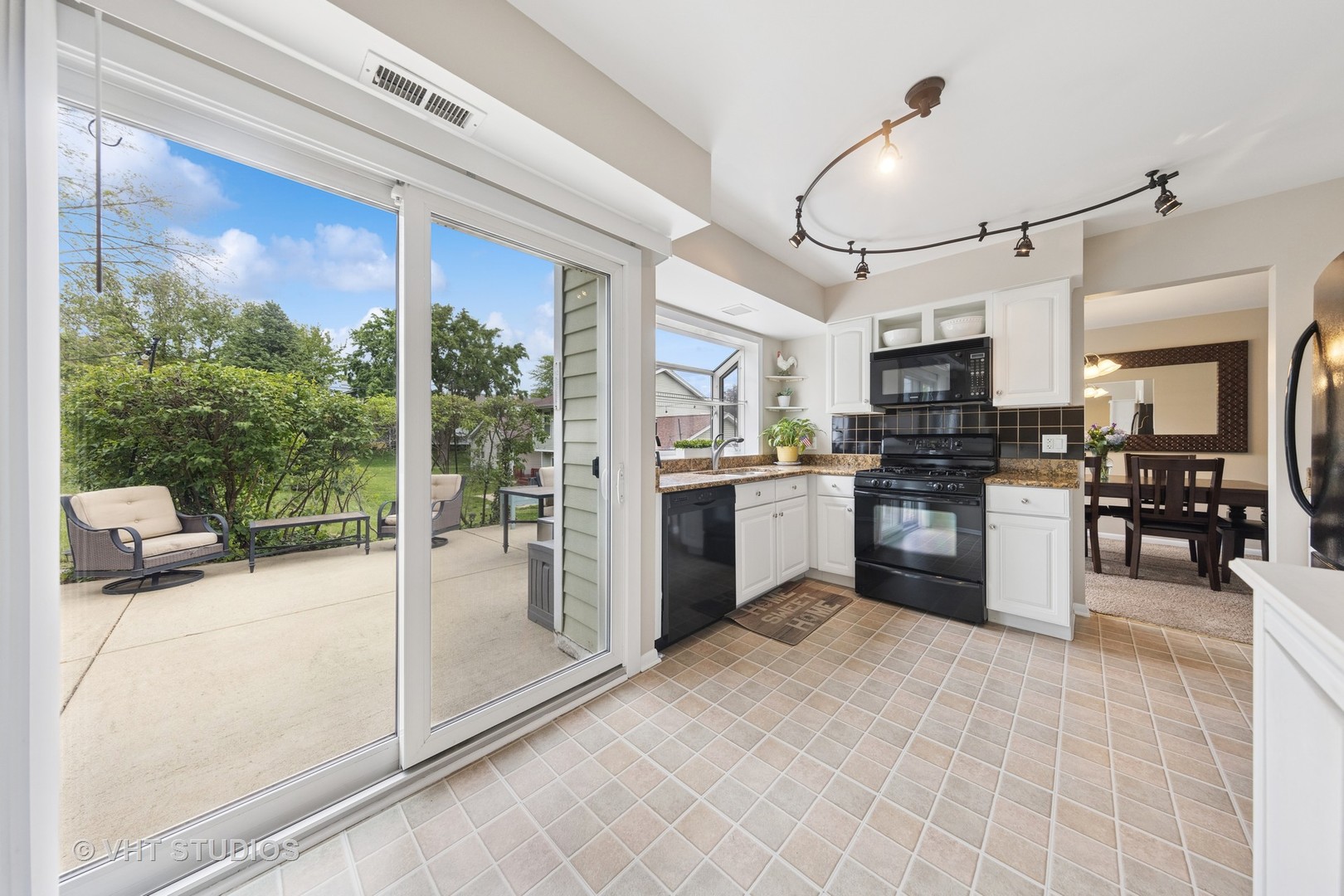 134 REGENCY Drive Unit: 134
