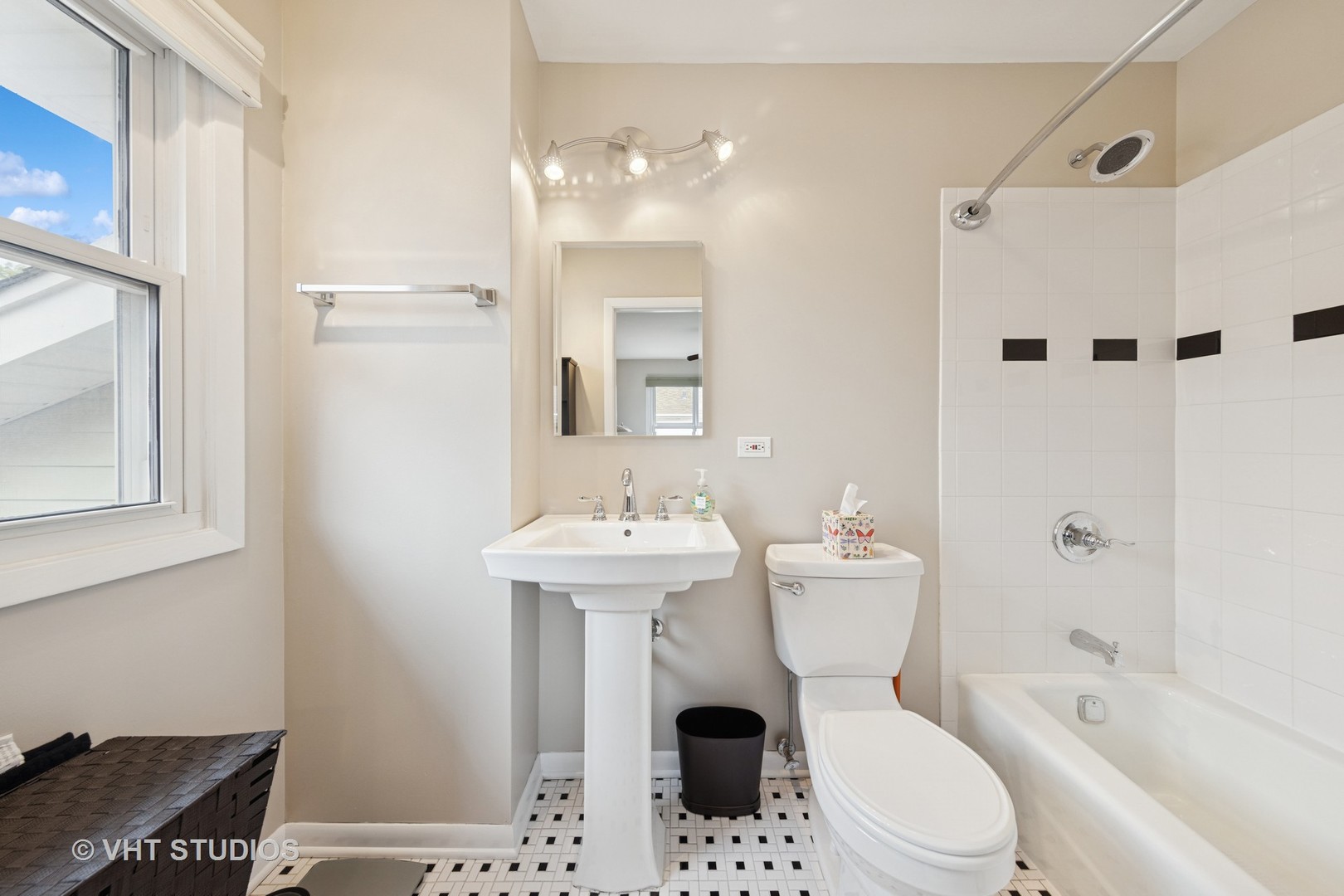 134 REGENCY Drive Unit: 134