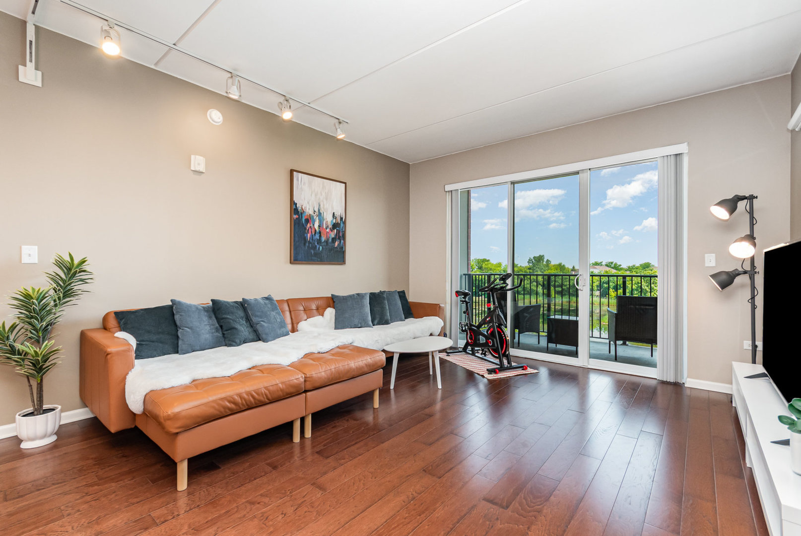 1199 E Port Clinton Road Unit: 305