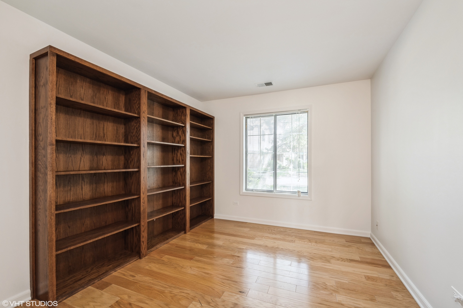 1724 W QUAIL Court Unit: 5