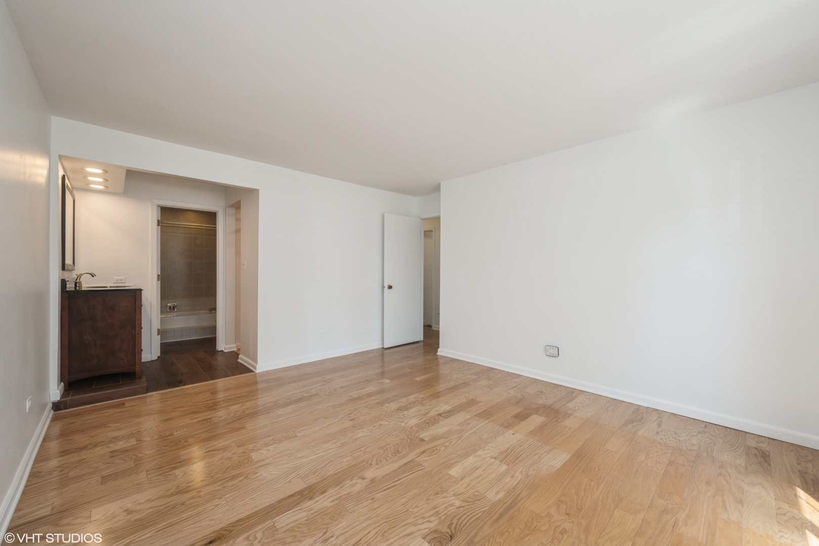 1724 W QUAIL Court Unit: 5