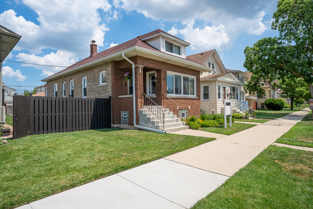 5240 W Eddy Street