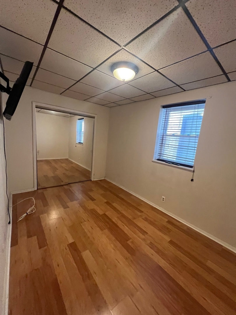 2515 W Argyle Avenue Unit: 1