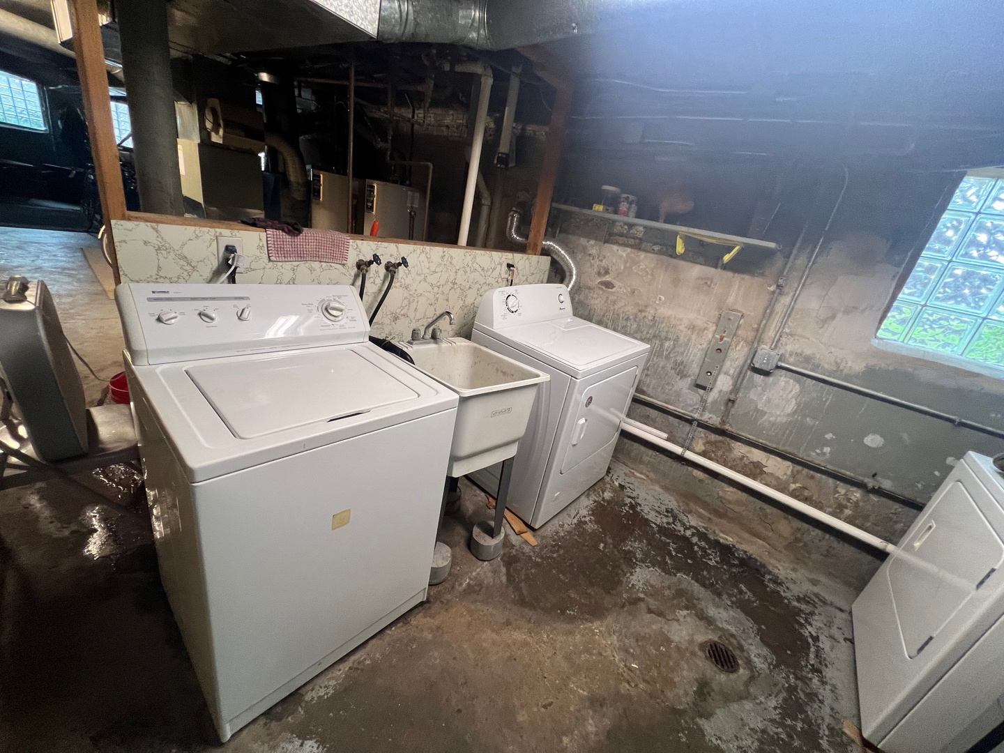 2515 W Argyle Avenue Unit: 1