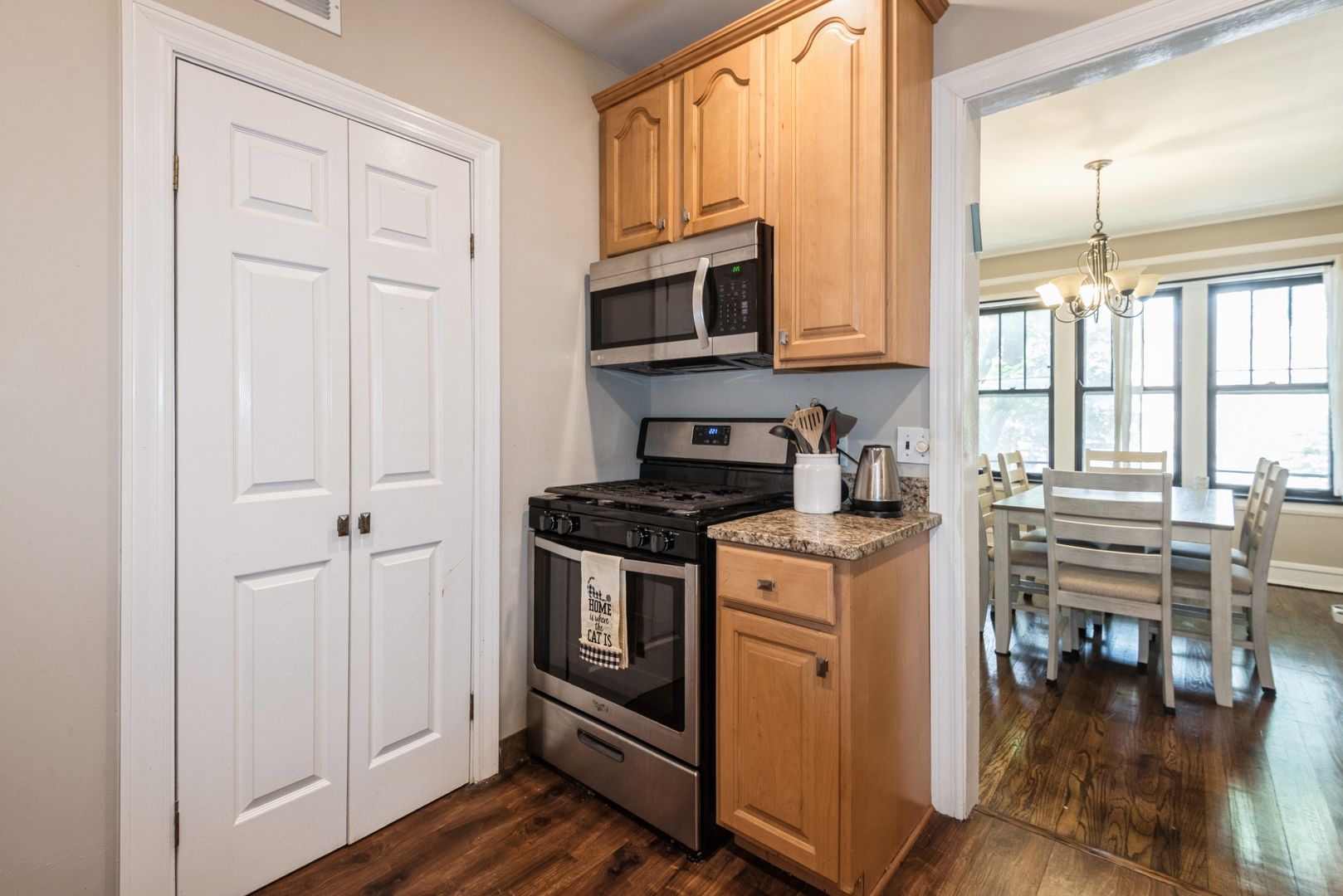 1223 W Granville Avenue Unit: 1A