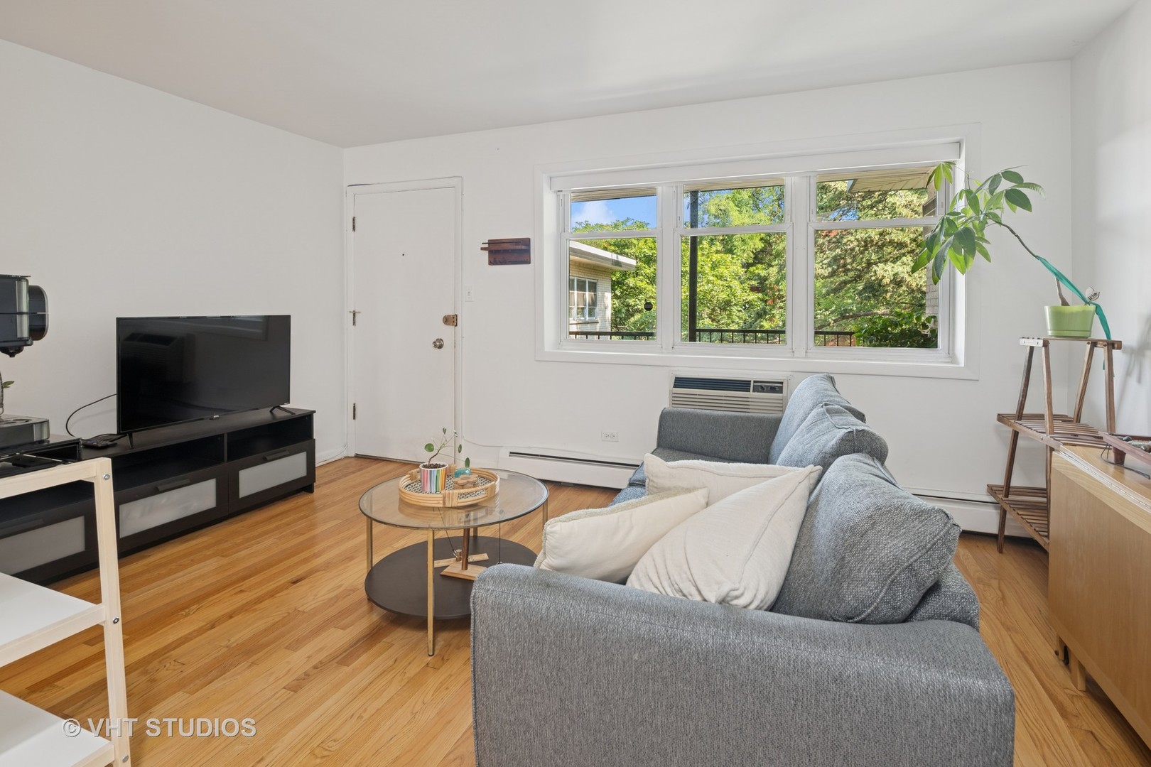 4258 N GREENVIEW Avenue Unit: 3B