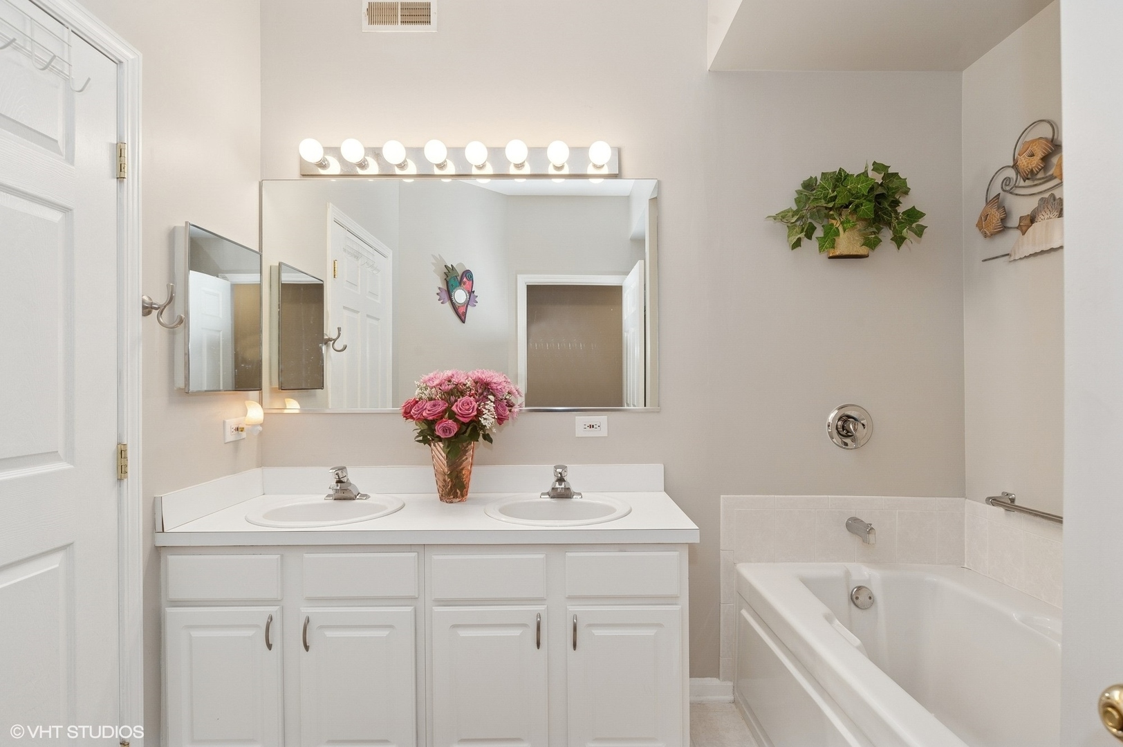 3125 Town Square Drive Unit: 408
