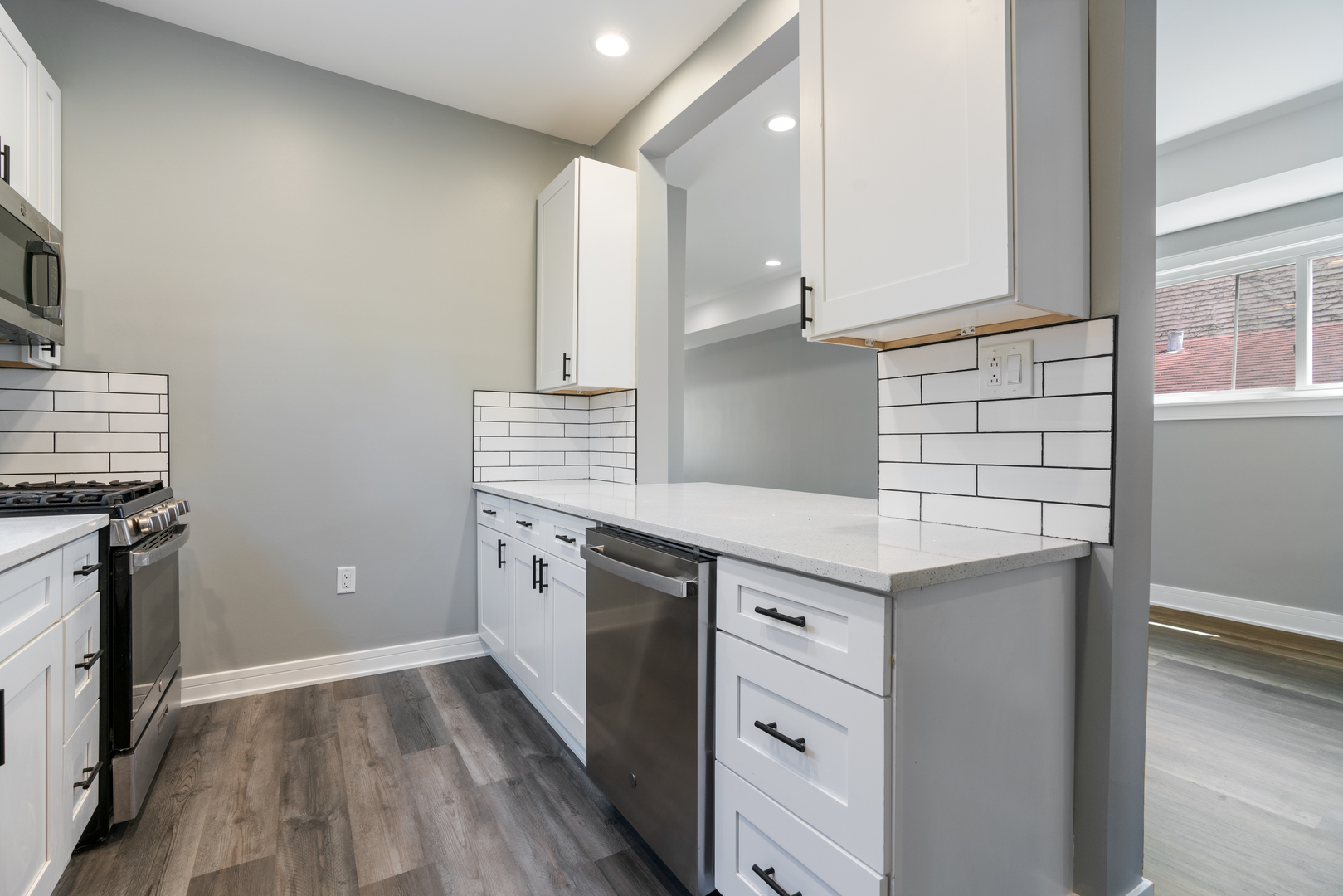 4624 N Springfield Avenue