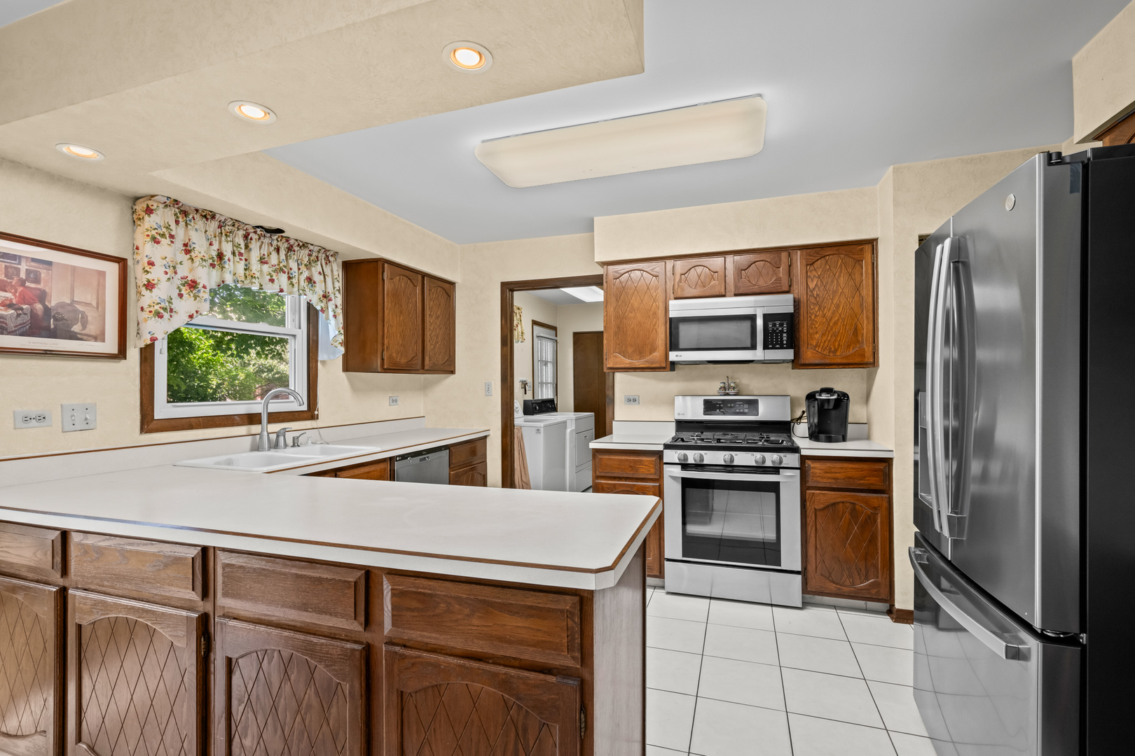 1507 W Plymouth Drive