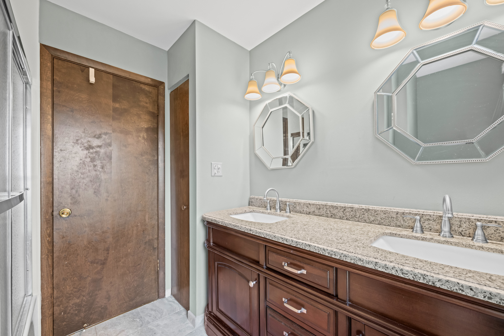 1507 W Plymouth Drive