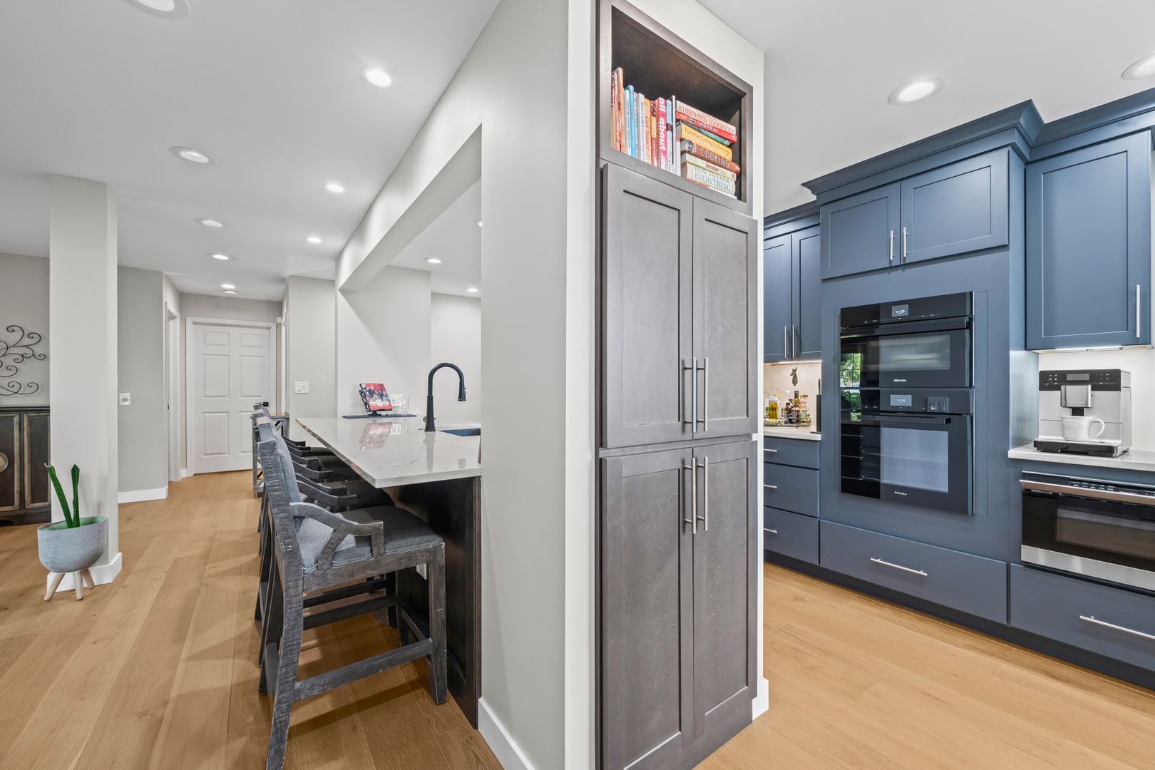 607 Stone Brook Court Unit: 47-1